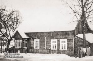 Maniowy 128 – front