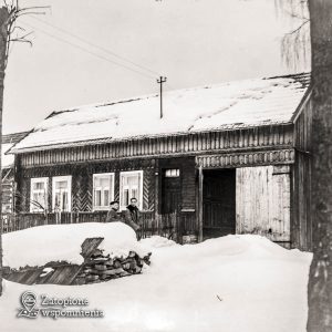 Maniowy 157 – front