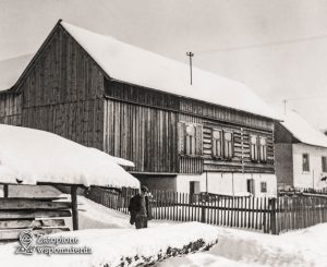 Maniowy 209 – front