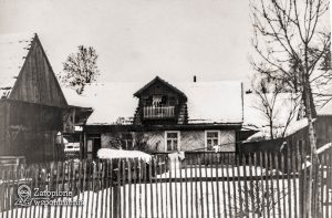 Maniowy 26 – front