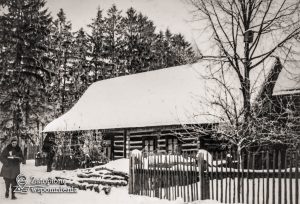 Maniowy 33 – front