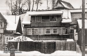 Maniowy 36 – front