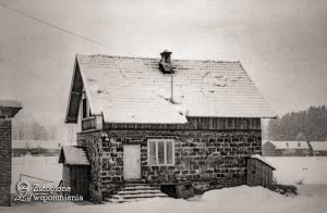 Maniowy 370 – wejście