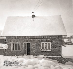 Maniowy 373 – wejście