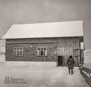 Maniowy 374 – front