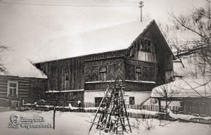 Maniowy 377 – podwórko