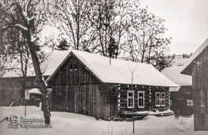 Maniowy 38 – podwórko