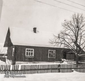 Maniowy 43 – front