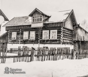 Maniowy 89 – front